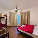 Luxurious Arabesque 3Br Apt In Downtown - Mint Stays 7